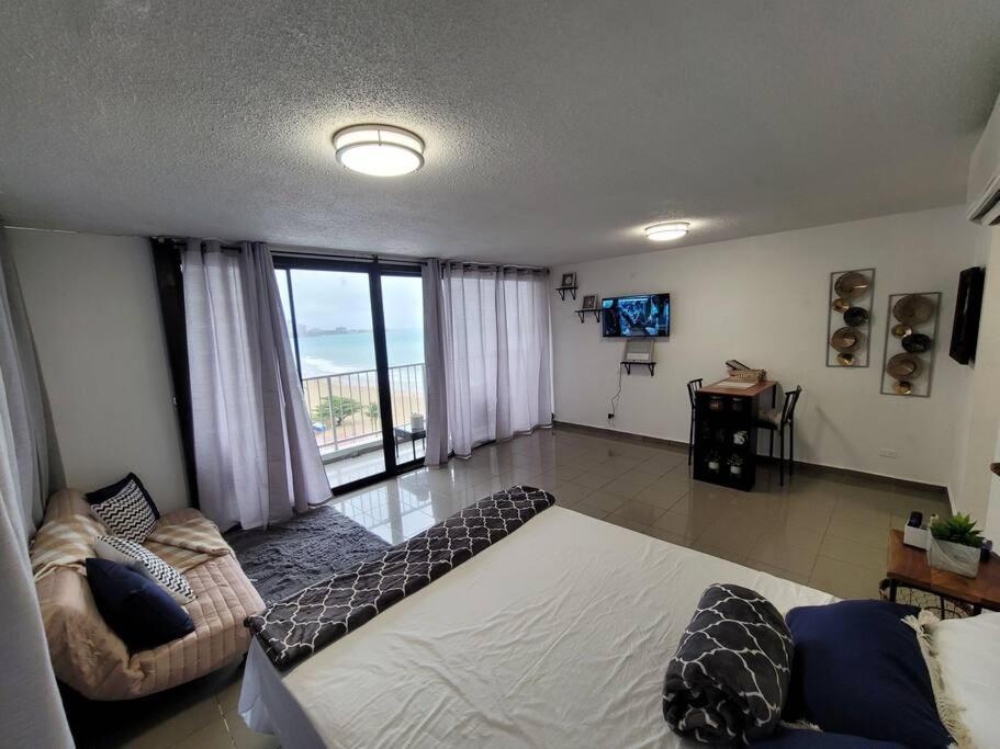 סן חואן Coral Beach Studio W/ Ocean View מראה חיצוני תמונה